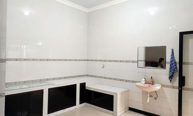 Rumah di Jemur Andayani