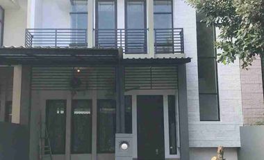 Dijual Rumah Bagus Siap Huni di Emerald Bintaro