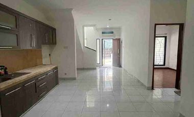 Dijual Rumah Bagus Siap Huni di Emerald Bintaro