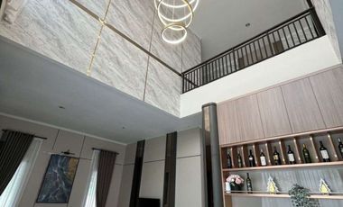 RUMAH MEWAH 2 LANTAI DEKAT TOL AKSES KE KAWASAN IKN