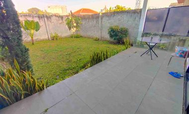 JUAL CEPAT Rumah Luas Minimalis 3 Lantai di Jl.Cipaku Indah, Bandung