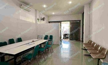 RUKO & GUDANG 3+1 HARGA DI BAWAH PASAR, BARU RENOVASI, TENGAH KOTA MURAH