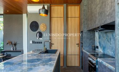 DIJUAL VILLA DENGAN 3 KAMAR TIDUR DI MUNGGU