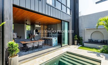 DIJUAL VILLA DENGAN 3 KAMAR TIDUR DI MUNGGU