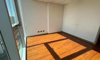 Oficina Moderna con Estacionamiento – Metro Hospital