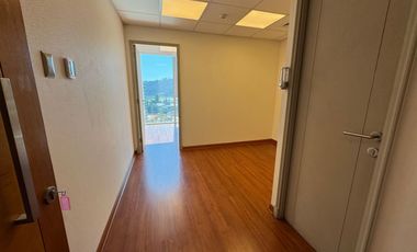 Oficina Moderna con Estacionamiento – Metro Hospital