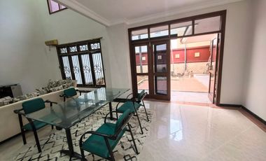 Dijual/Disewakan Rumah Villa Valencia Monaco