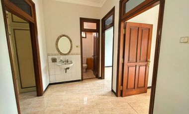 Dijual/Disewakan Rumah Villa Valencia Monaco