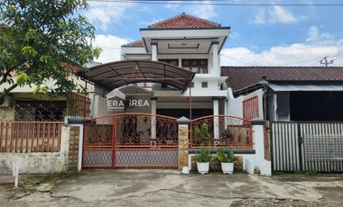 DIJUAL RUMAH DEKAT PASAR NUSUKAN DAN TERMINAL TIRTONADI SOLO SIAP HUNI