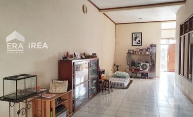 DIJUAL RUMAH DEKAT PASAR NUSUKAN DAN TERMINAL TIRTONADI SOLO SIAP HUNI