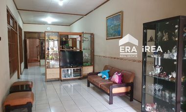 DIJUAL RUMAH DEKAT PASAR NUSUKAN DAN TERMINAL TIRTONADI SOLO SIAP HUNI