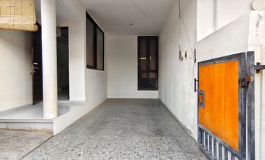 Dijual rumah di jalan Pesanggaran sesetan