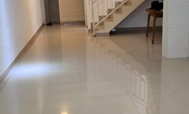 Sewa Rumah Baru 3 Lantai Duri Kosambi Uk 5x15 Jakarta