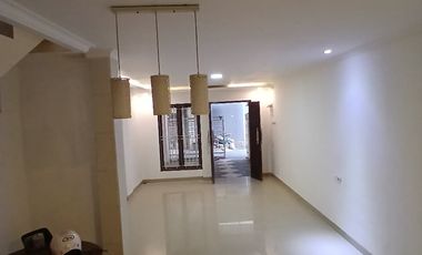 Sewa Rumah Baru 3 Lantai Duri Kosambi Uk 5x15 Jakarta