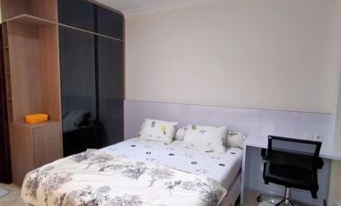 Rp. 13 jt / bln, Apartemen Permata Hijau Suite, 2 BR , Full Furnished, Siap Huni