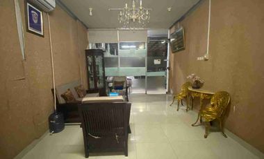 Jual Cepat Rumah Eksklusif Semi Furnish Siap Huni di Kebon Jeruk Jakarta Barat