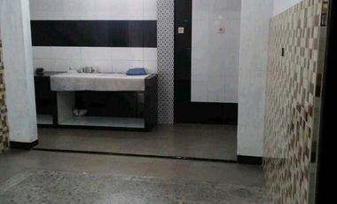 DIJUAL RUMAH USAHA JALAN PENATARAN 26 A BANYUWANGI KOTA RON.Z001