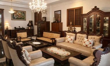 DIJUAL RUMAH ETNIK JAWA bonus 4 ruko  DI kraton TENGAH KOTA JOGJAKARTA