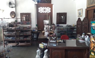 DIJUAL RUMAH ETNIK JAWA bonus 4 ruko  DI kraton TENGAH KOTA JOGJAKARTA