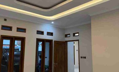 Rumah Mewah Baru Gress Siap Huni di dekat Manahan Solo Kota