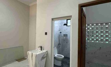 Rumah Mewah Baru Gress Siap Huni di dekat Manahan Solo Kota