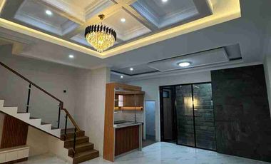 Rumah Mewah Baru Gress Siap Huni di dekat Manahan Solo Kota