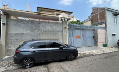 DIJUAL RUMAH MEWAH DI SOLO KADIPIRO DEKAT TAMAN JAYA WIJAYA