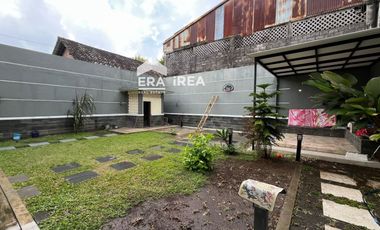 DIJUAL RUMAH MEWAH DI SOLO KADIPIRO DEKAT TAMAN JAYA WIJAYA