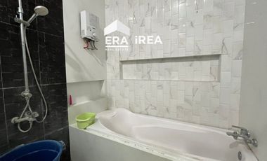 DIJUAL RUMAH MEWAH DI SOLO KADIPIRO DEKAT TAMAN JAYA WIJAYA