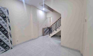 Dijual Rumah Baru 4 lantai siap huni di tanjung duren jakarta barat