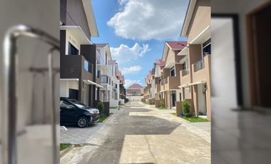 DIJUAL TOWNHOUSE EKSKLUSIF PIPA REJA KEMUNING PALEMBANG