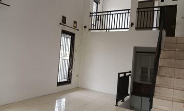 Rumah Meruya Selatan Perumahan Walikota Jakarta Barat Lt 142 m2, SHM