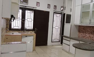Rumah Meruya Selatan Perumahan Walikota Jakarta Barat Lt 142 m2, SHM