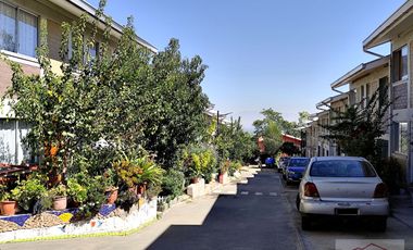 Se Arrienda Casa de 2 Pisos en Peñalolén. 3D.1B.