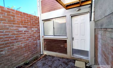 Se Arrienda Casa de 2 Pisos en Peñalolén. 3D.1B.