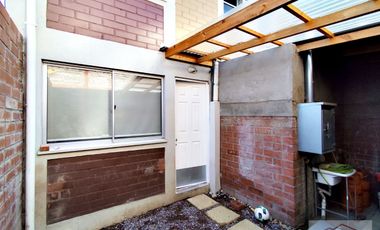 Se Arrienda Casa de 2 Pisos en Peñalolén. 3D.1B.