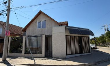 Exclusiva propiedad en La Reserva de Machali, con Centro Médico Habilitado