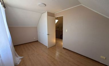 Exclusiva propiedad en La Reserva de Machali, con Centro Médico Habilitado