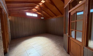 Exclusiva propiedad en La Reserva de Machali, con Centro Médico Habilitado