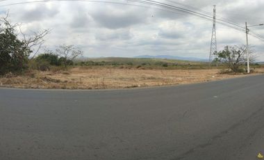 Venta de Terreno Via Montecristi Los Bajos