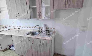 Arriendo Departamento con accesos por  Calles Iquique/Bellavista, 3er piso sin estacionamiento