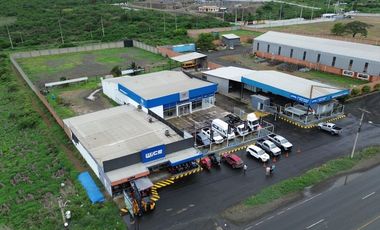 local comercial y galpones de venta en montecristi