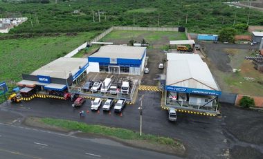 local comercial y galpones de venta en montecristi