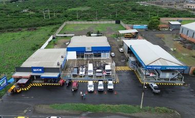 local comercial y galpones de venta en montecristi