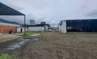 local comercial y galpones de venta en montecristi