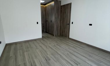 Casa de arriendo de 3 dormitorios en Tumbaco por estrenar