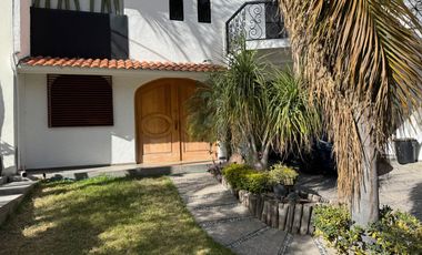 Casa en Renta Semi amueblada en Villantigua con alberca