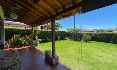 Casa Campestre en Renta - El Caimo