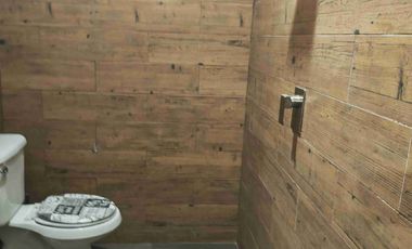 casa con negocio en funcionamiento
