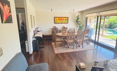 SE VENDE HERMOSA CASA EN QUILAMAPU